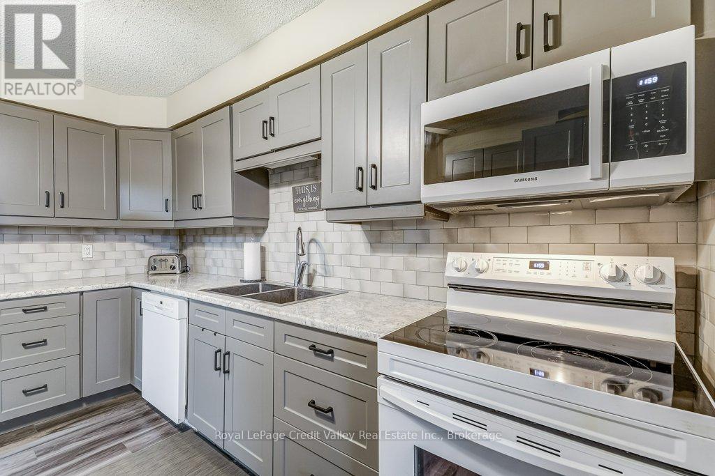 302 - 6 Shettleston Drive, Cambridge, Ontario  N3H 5E7 - Photo 15 - X12995256