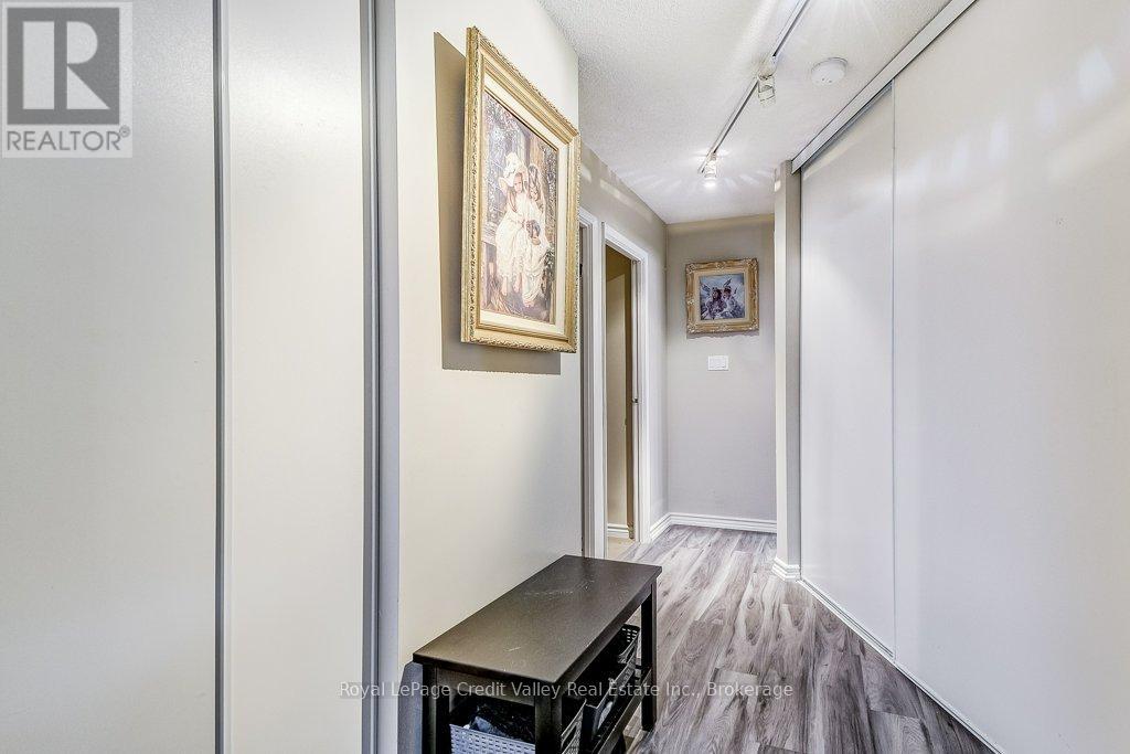 302 - 6 Shettleston Drive, Cambridge, Ontario  N3H 5E7 - Photo 6 - X12995256