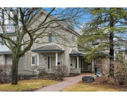 112 ROBSON COURT, Ottawa, Ontario