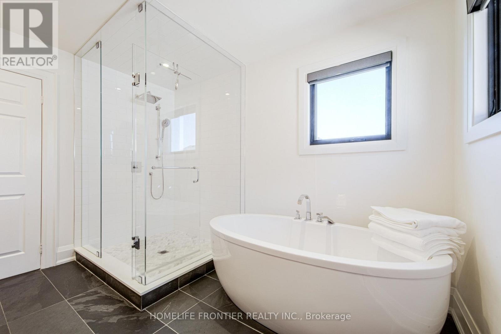 126 Forecastle Road, Vaughan, Ontario  L4K 5H7 - Photo 20 - N12989444