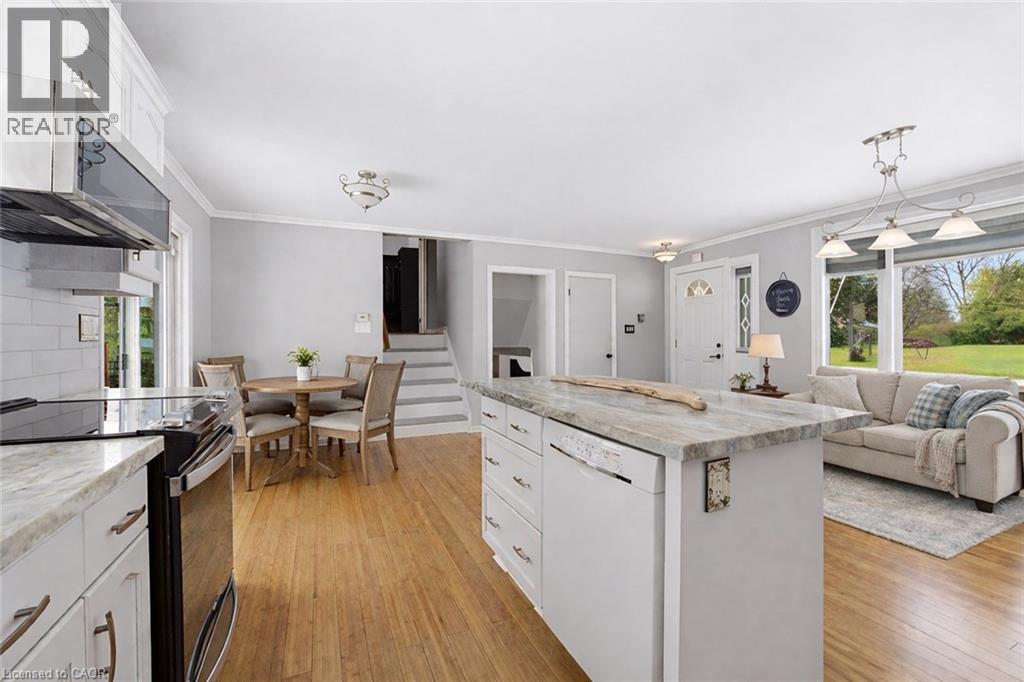 34 Carey Street, Waterdown, Ontario  L8B 0L5 - Photo 8 - 40801974