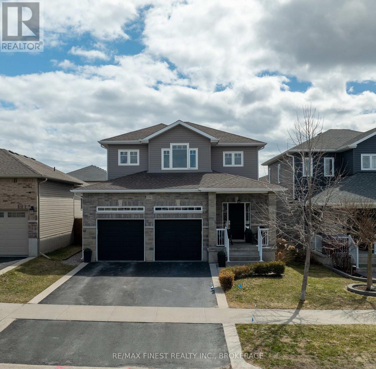 1298 CARFA CRESCENT, Kingston, Ontario