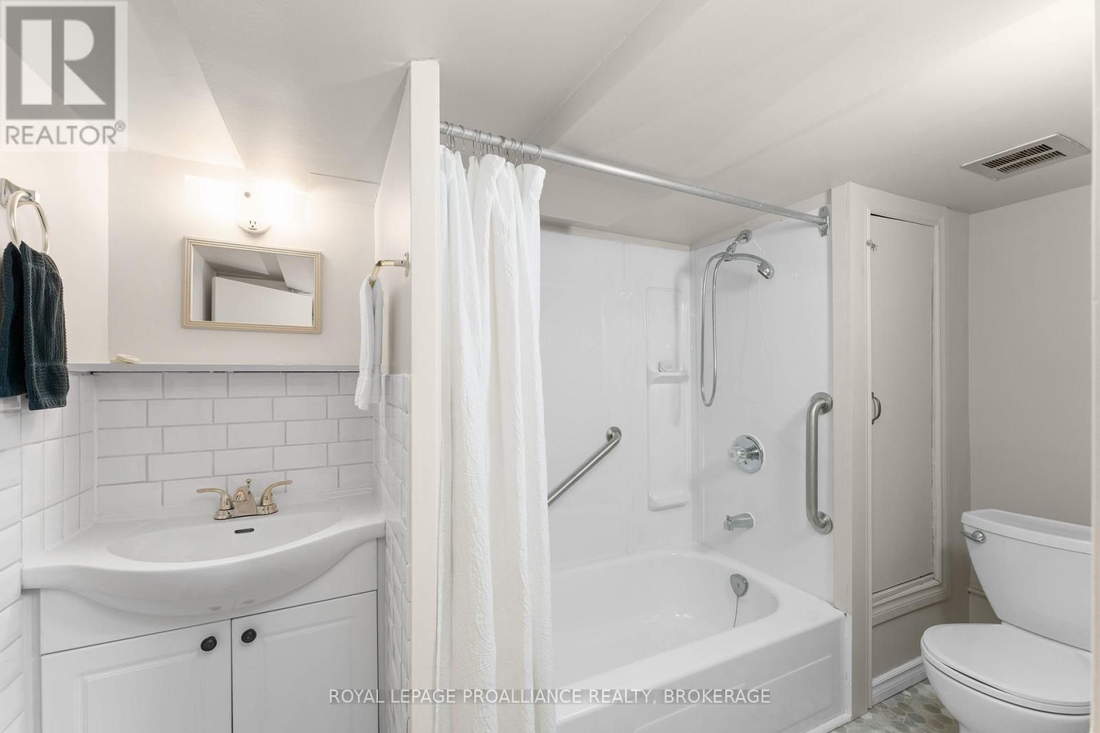 201 Willingdon Avenue, Kingston, Ontario  K7L 4H9 - Photo 22 - X12995428