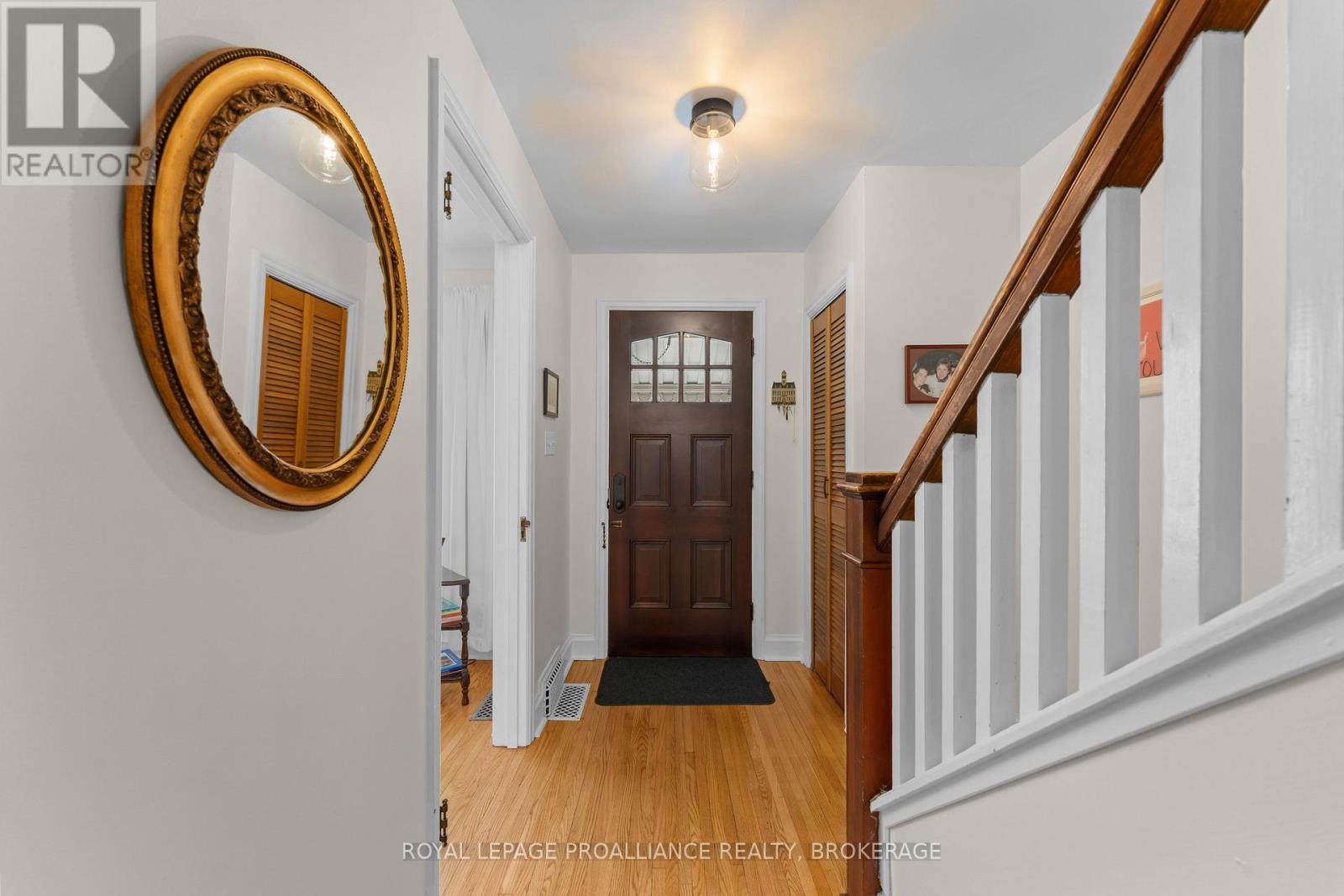 201 Willingdon Avenue, Kingston, Ontario  K7L 4H9 - Photo 4 - X12995428