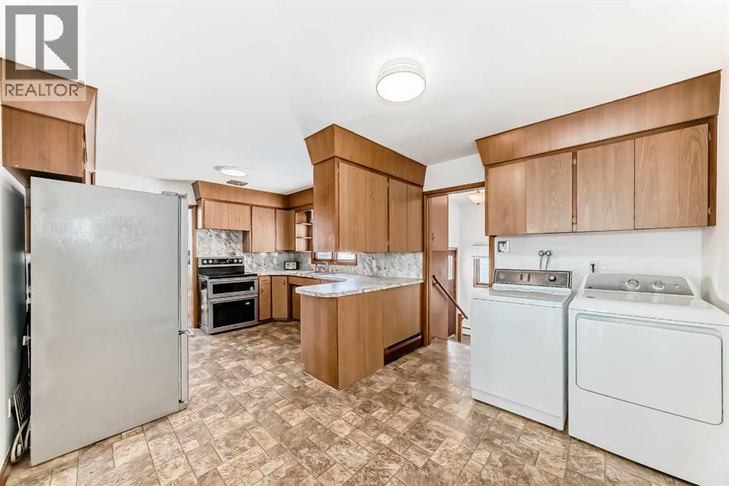 207 6a Avenue, Three Hills, Alberta  T0M 2A0 - Photo 13 - A2295128