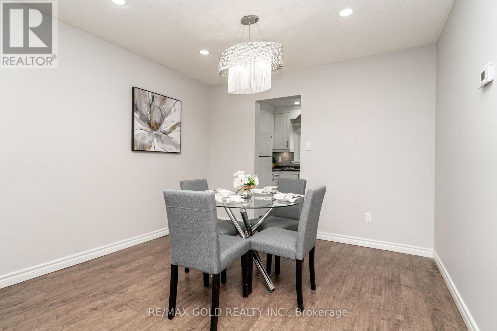 75 - 75 Mcmullen Crescent, Brampton, Ontario L6S 3M2 - Photo 11 - W12897228