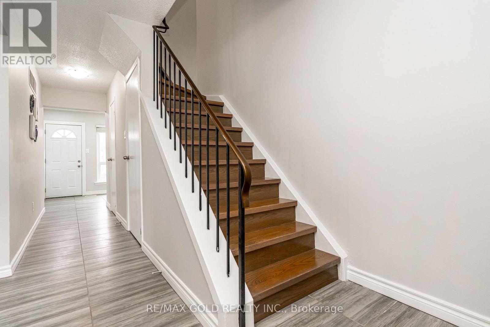 75 - 75 Mcmullen Crescent, Brampton, Ontario L6S 3M2 - Photo 20 - W12897228