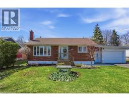 208 SENECA Avenue, Hamilton, Ontario