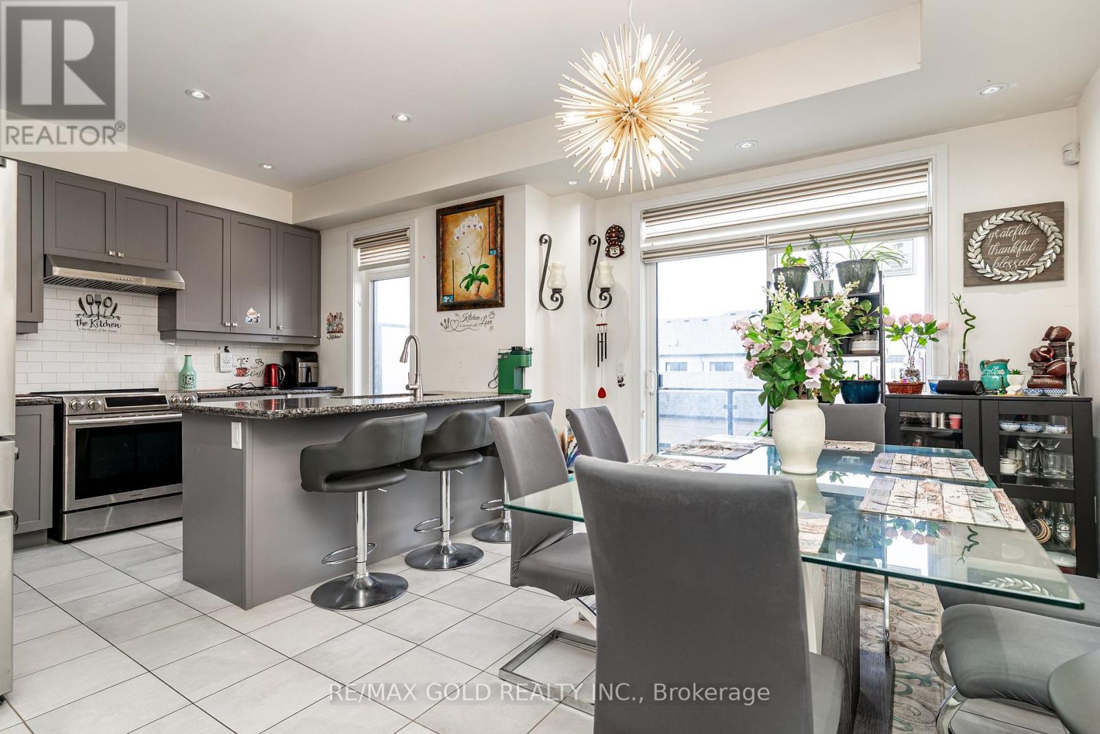 341 Veterans Drive, Brampton, Ontario  L7A 0B2 - Photo 18 - W12899004