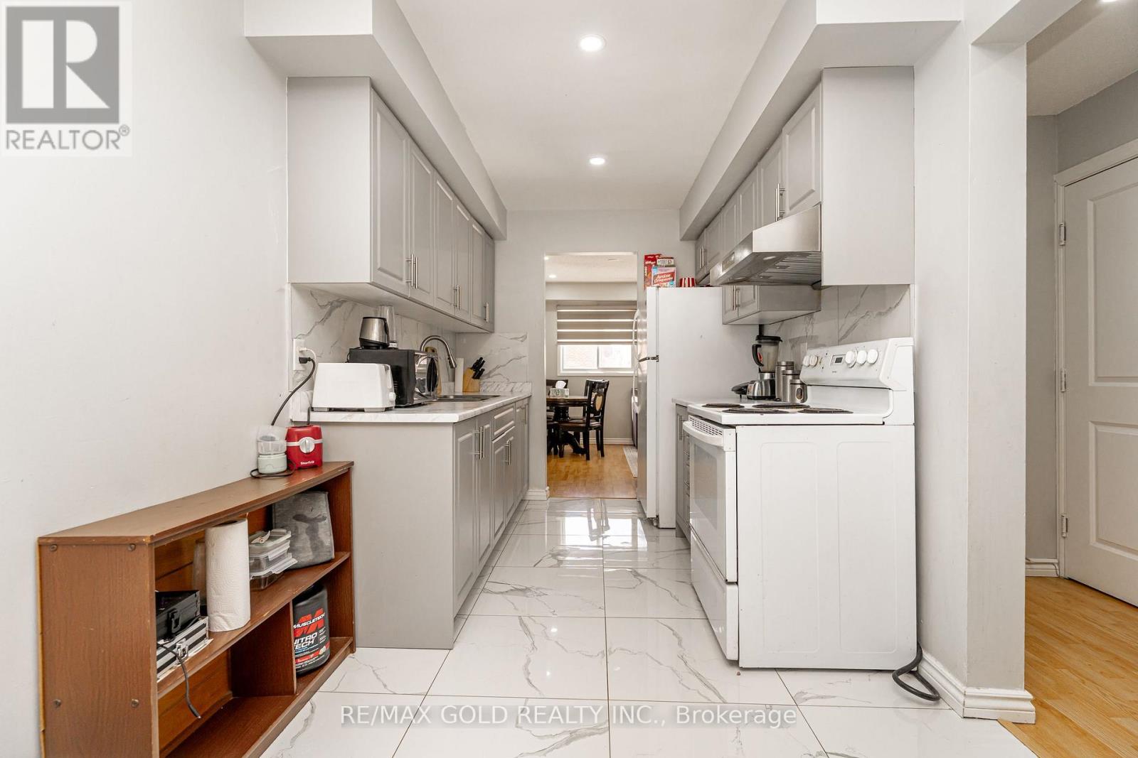 28 Silverstream Road, Brampton, Ontario  L6Z 3W5 - Photo 11 - W12943874