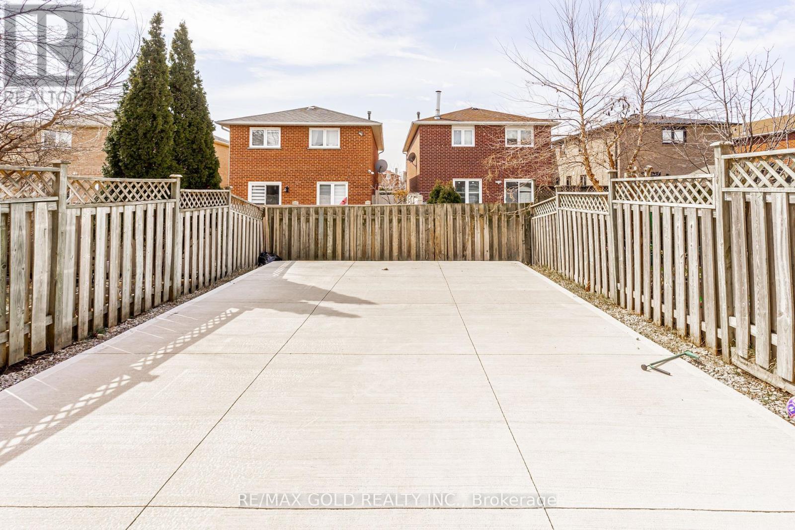 28 Silverstream Road, Brampton, Ontario  L6Z 3W5 - Photo 31 - W12943874