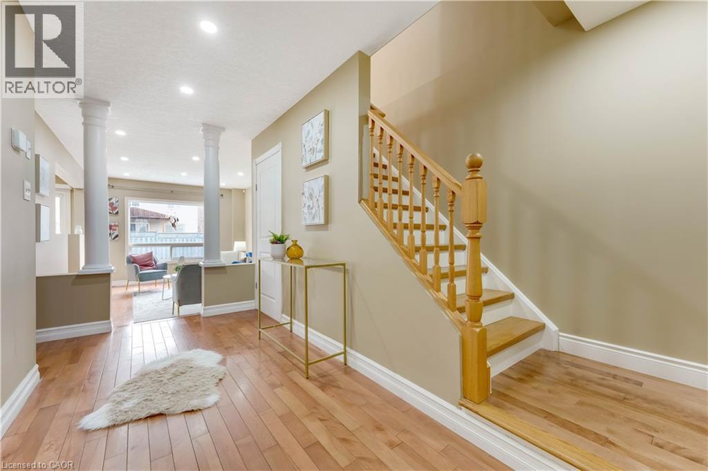 135 Veronica Drive, Kitchener, Ontario  N2A 4E6 - Photo 4 - 40819604