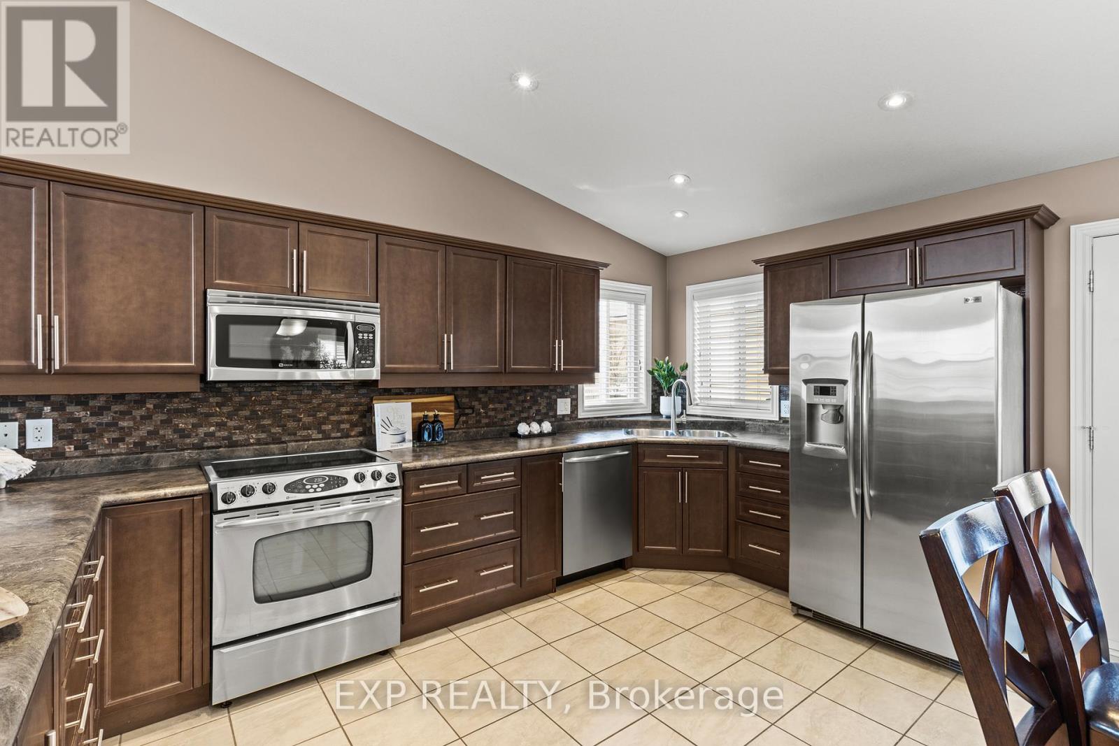 6296 Parkside Road, Niagara Falls, Ontario  L2H 0B2 - Photo 16 - X12995314