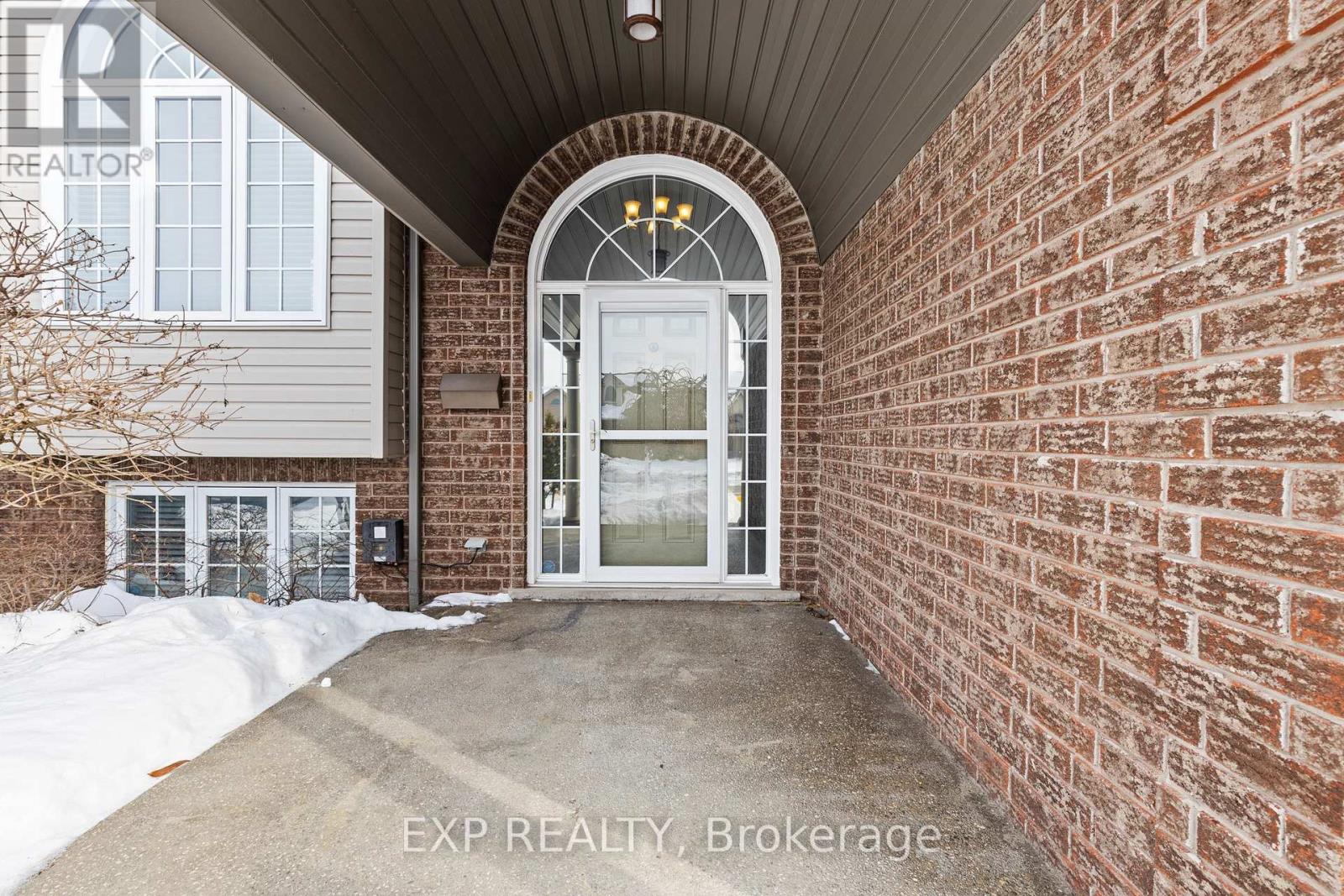 6296 Parkside Road, Niagara Falls, Ontario  L2H 0B2 - Photo 7 - X12995314