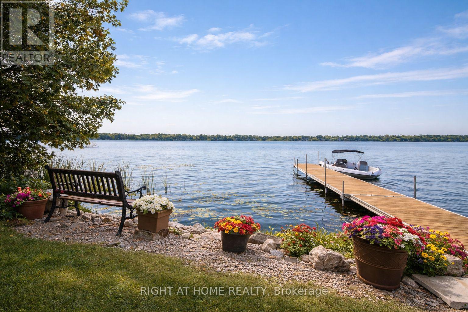 26 Beach Road, Kawartha Lakes, Ontario  K0M 2C0 - Photo 6 - X12955382