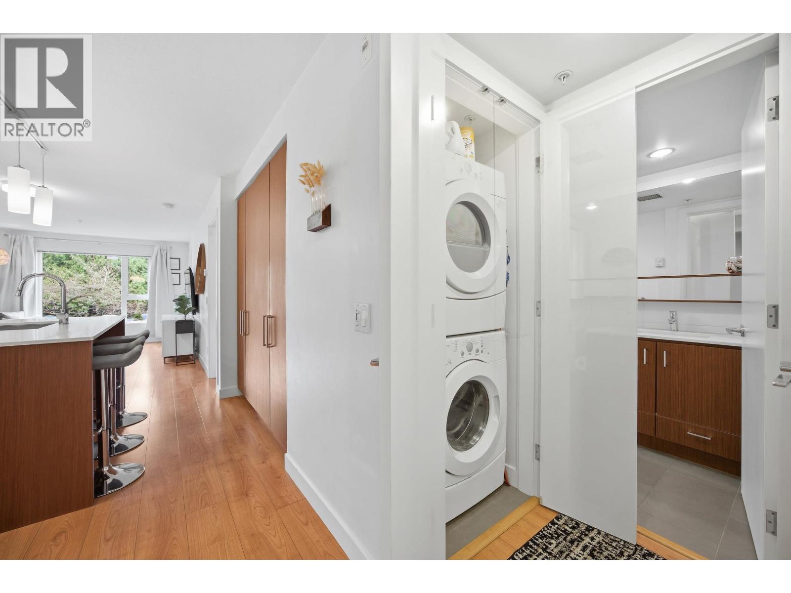 209 221 E 3rd Street, North Vancouver, British Columbia  V7L 0C1 - Photo 20 - R3111050