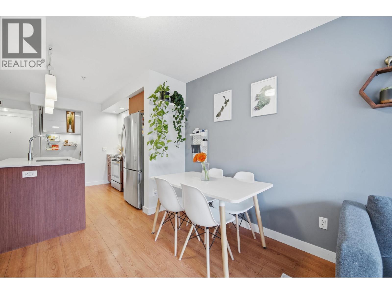 209 221 E 3rd Street, North Vancouver, British Columbia  V7L 0C1 - Photo 7 - R3111050