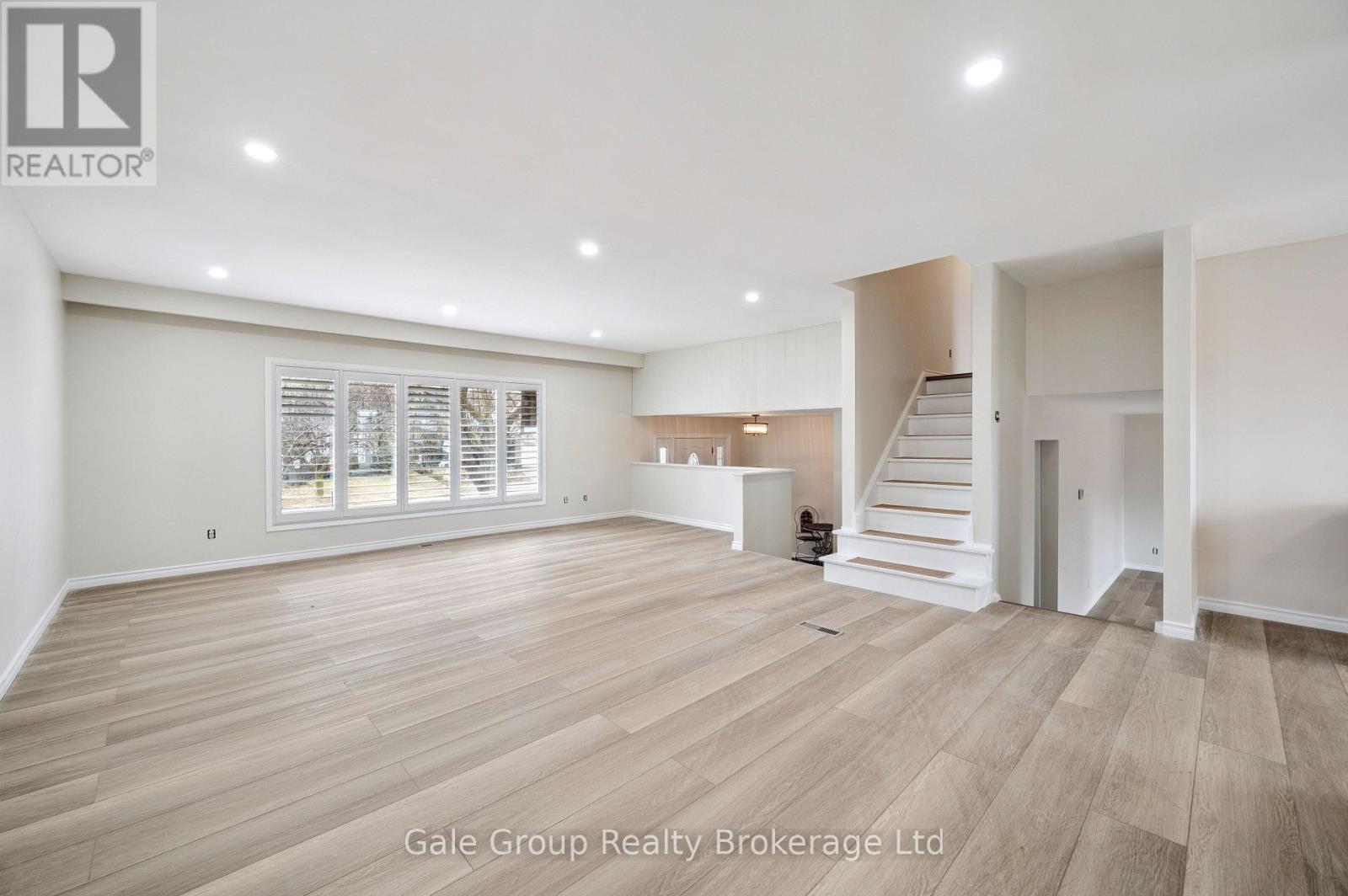 165 Brookside Crescent, Kitchener, Ontario  N2N 1G9 - Photo 12 - X12995422