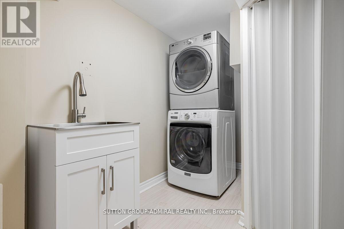 248 Sandringham Drive, Toronto, Ontario M3H 1G3 - Photo 33 - C12995220