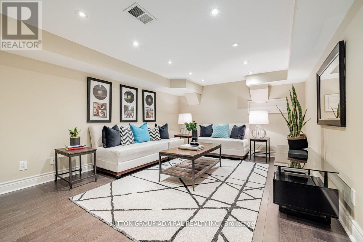 248 Sandringham Drive, Toronto, Ontario  M3H 1G3 - Photo 31 - C12995228