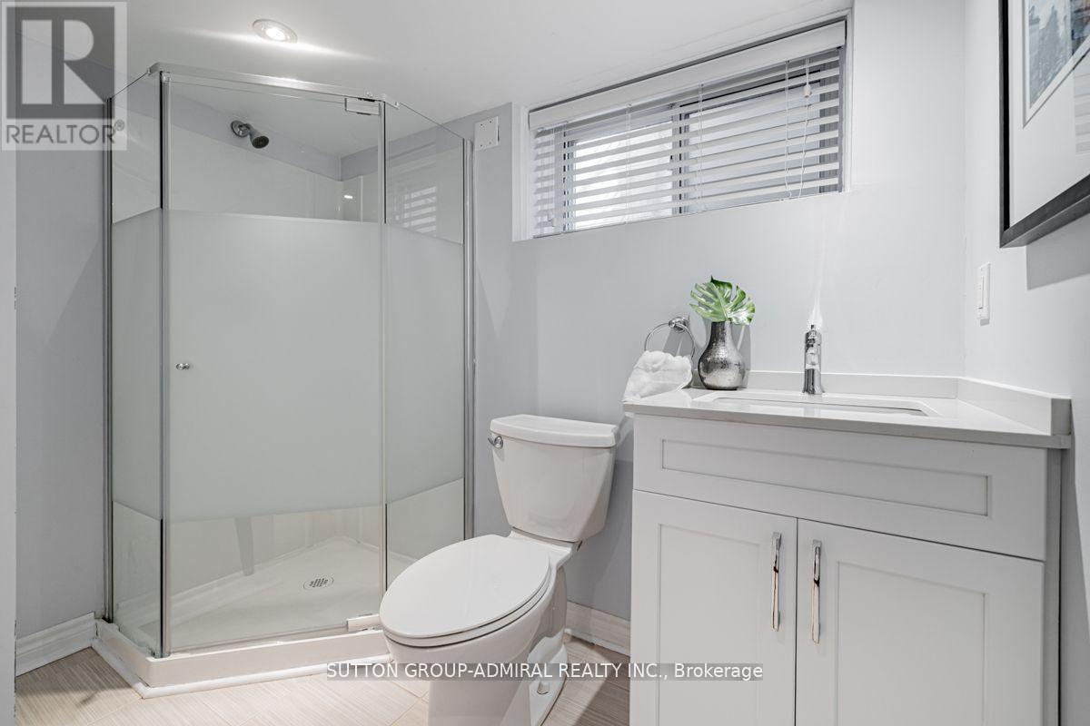 248 Sandringham Drive, Toronto, Ontario  M3H 1G3 - Photo 34 - C12995228