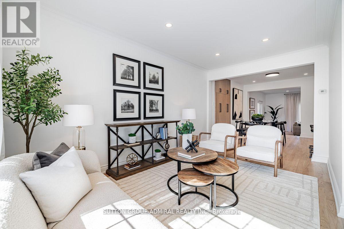 248 Sandringham Drive, Toronto, Ontario  M3H 1G3 - Photo 5 - C12995228