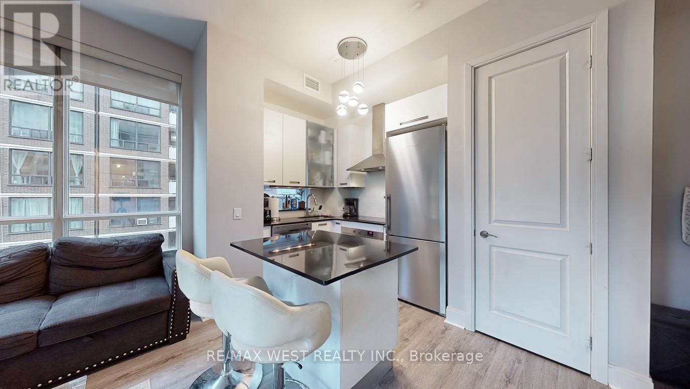 1202 - 21 Balmuto Street, Toronto, Ontario  M4Y 1W4 - Photo 4 - C12995250