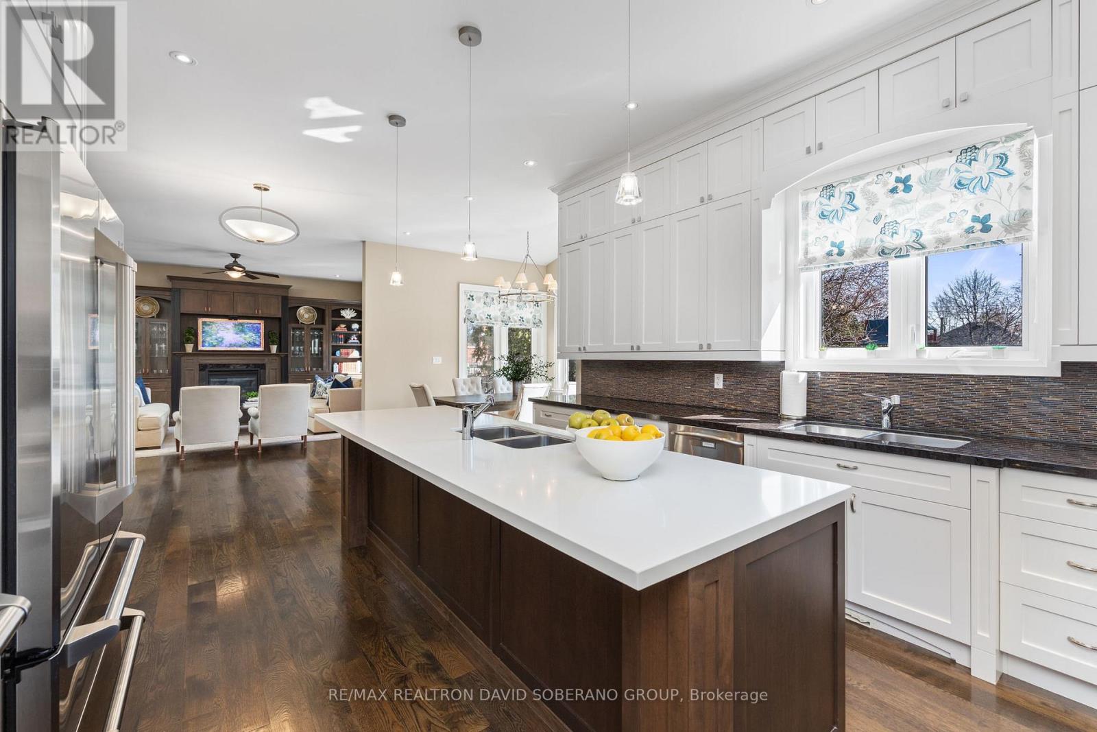 3 Dunsmore Gardens, Toronto, Ontario  M3H 3M1 - Photo 11 - C12995296