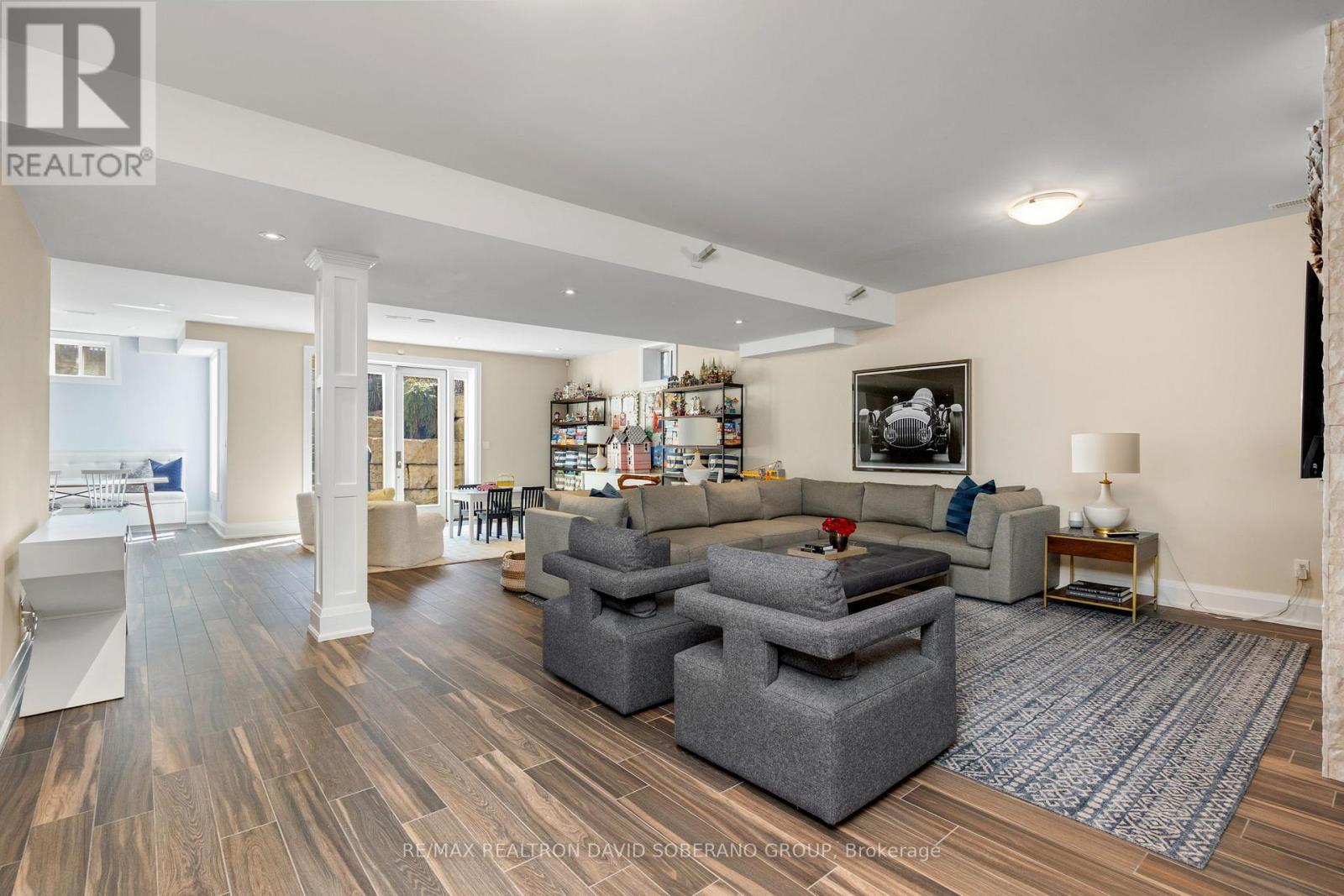 3 Dunsmore Gardens, Toronto, Ontario  M3H 3M1 - Photo 38 - C12995296