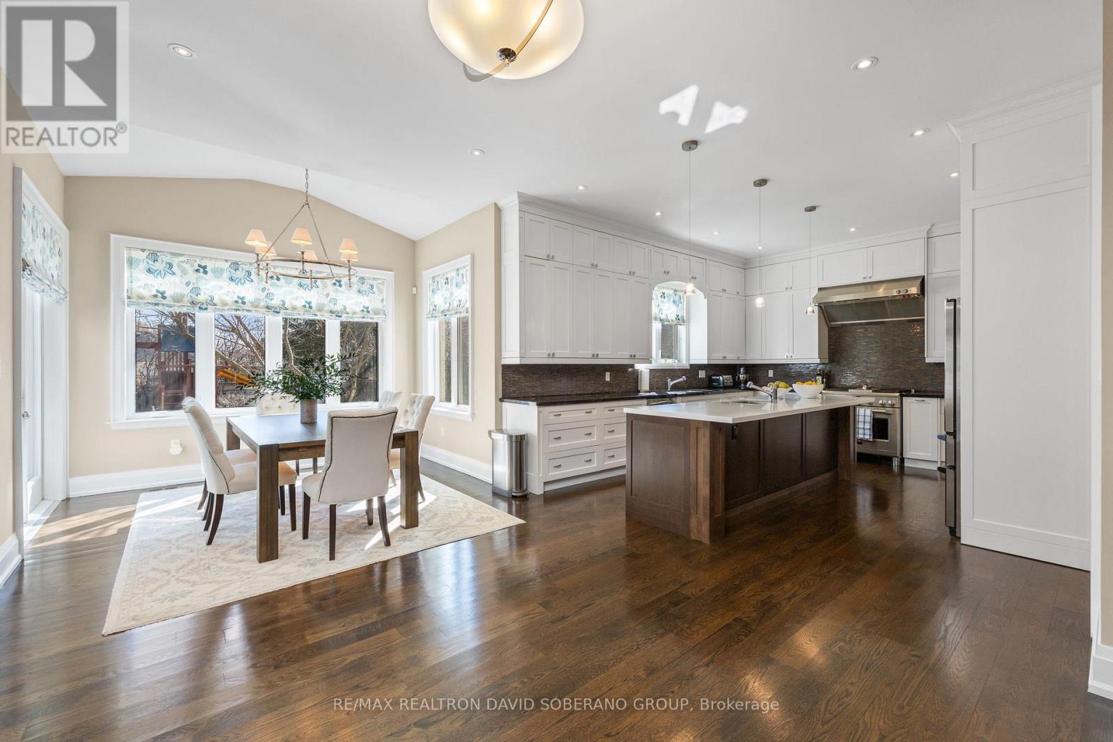 3 Dunsmore Gardens, Toronto, Ontario  M3H 3M1 - Photo 9 - C12995296