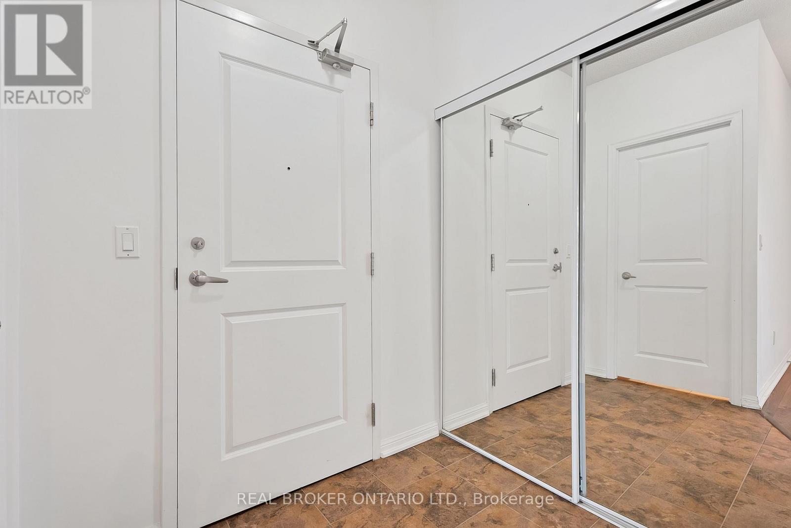 2603 - 628 Fleet Street, Toronto, Ontario  M5V 1A8 - Photo 4 - C12995312