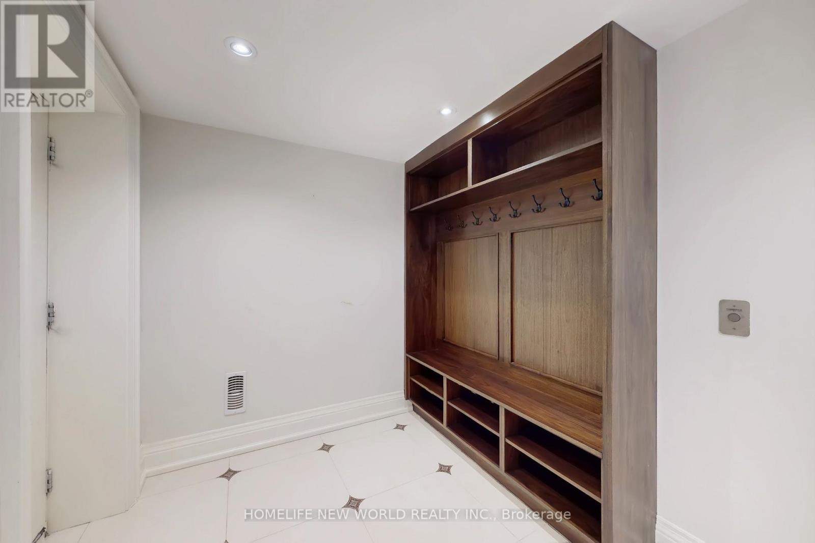 Unknown Address, ,    - Photo 36 - C12995350