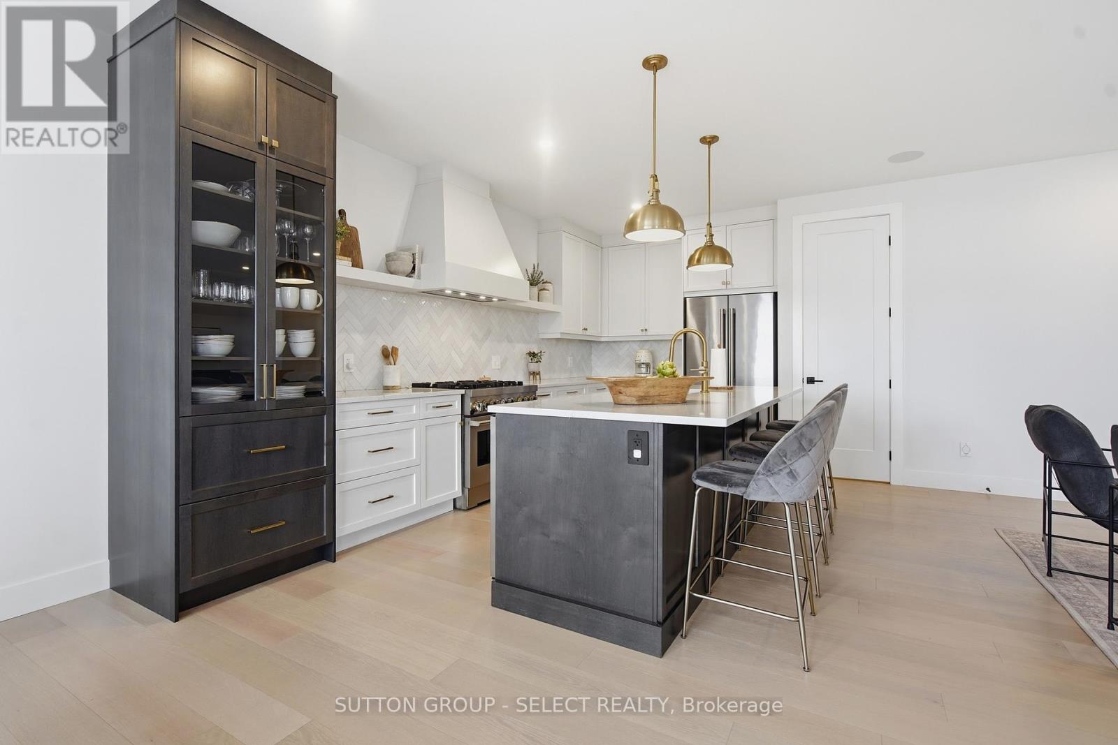 1886 Fountain Grass Drive, London South, Ontario  N6K 0K7 - Photo 15 - X12983280