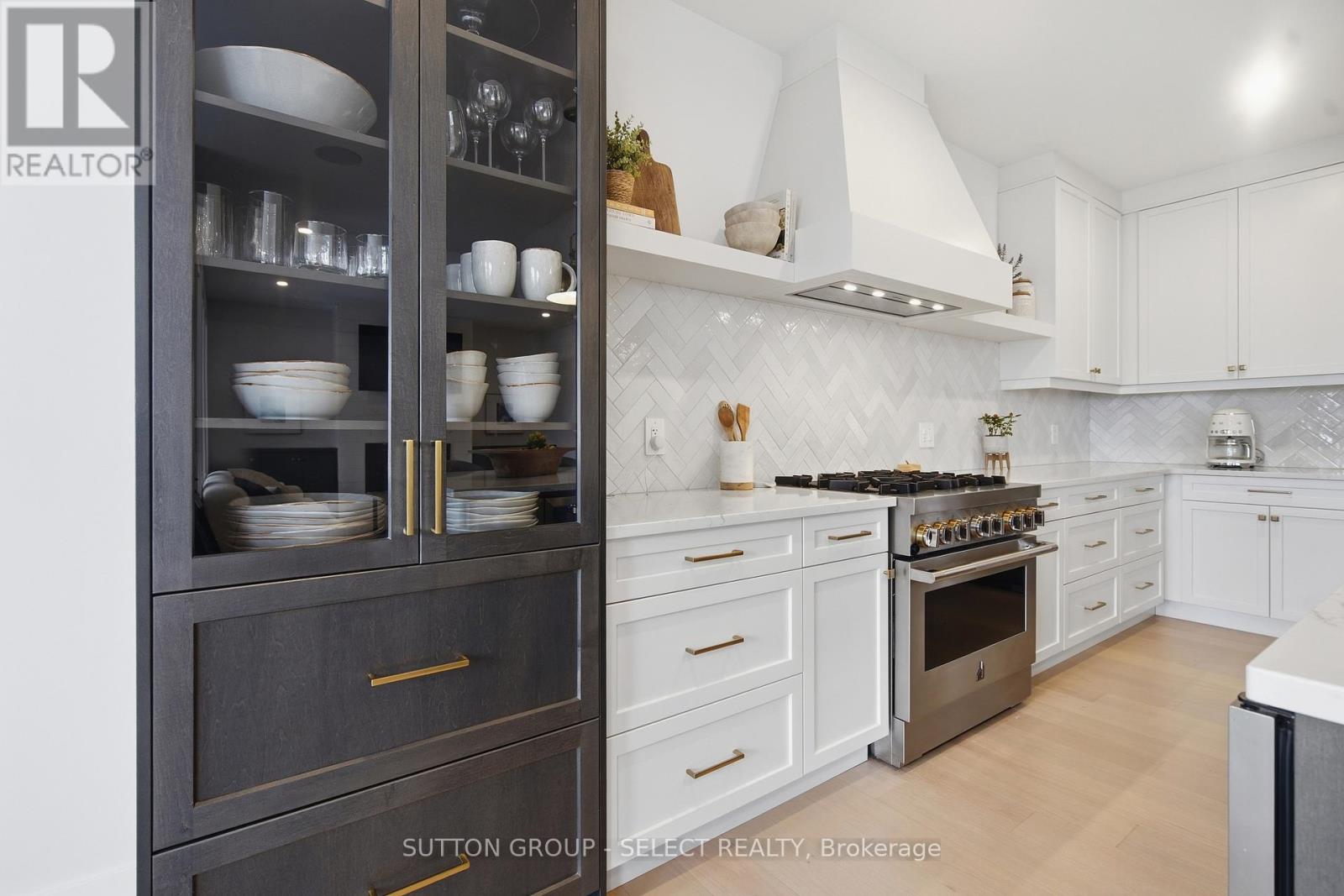 1886 Fountain Grass Drive, London South, Ontario  N6K 0K7 - Photo 16 - X12983280