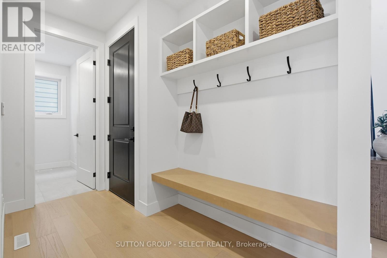 1886 Fountain Grass Drive, London South, Ontario  N6K 0K7 - Photo 7 - X12983280