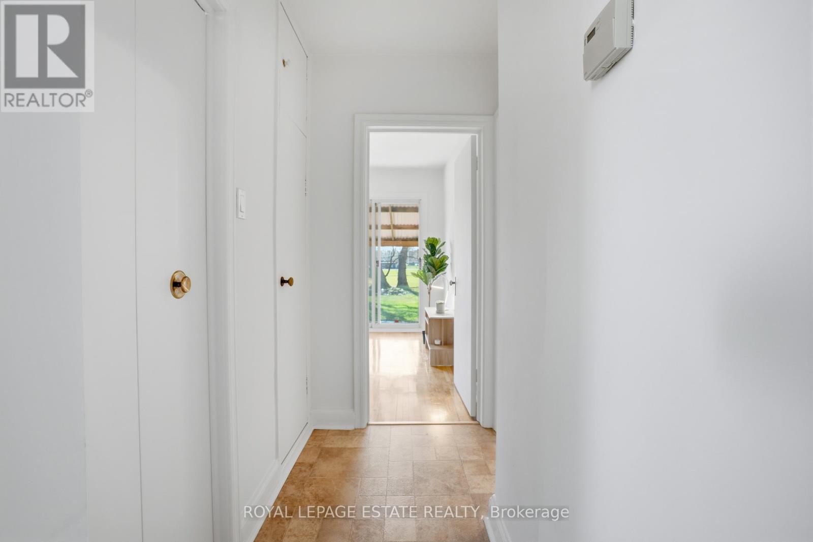 62 Binswood Avenue, Toronto, Ontario  M4C 3N7 - Photo 12 - E12995258