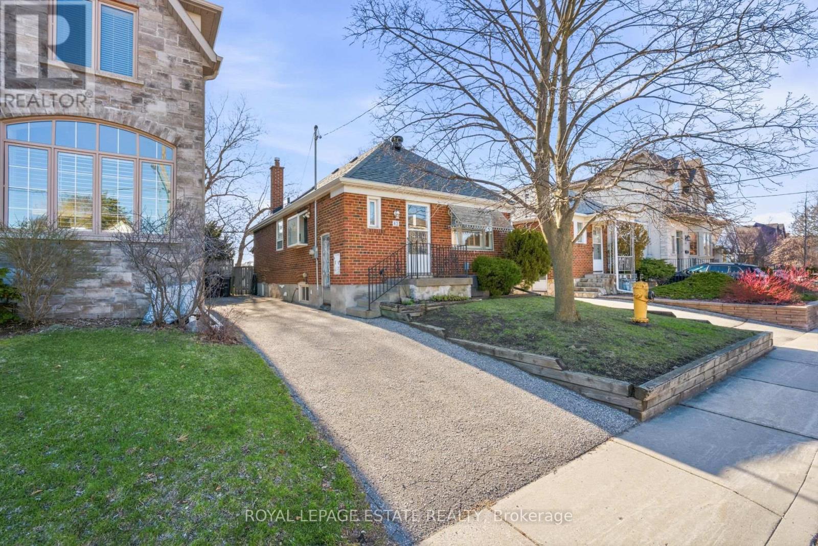 62 Binswood Avenue, Toronto, Ontario  M4C 3N7 - Photo 15 - E12995258