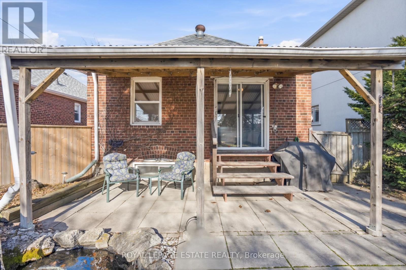 62 Binswood Avenue, Toronto, Ontario  M4C 3N7 - Photo 21 - E12995258