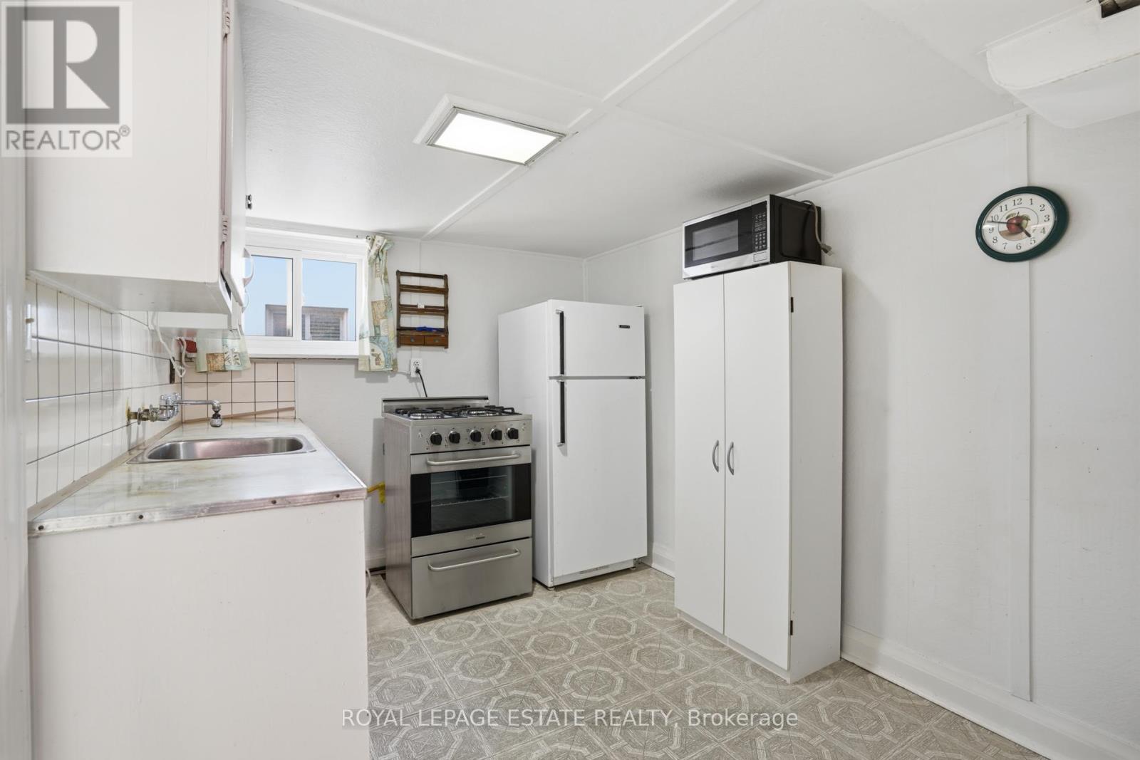 62 Binswood Avenue, Toronto, Ontario  M4C 3N7 - Photo 30 - E12995258