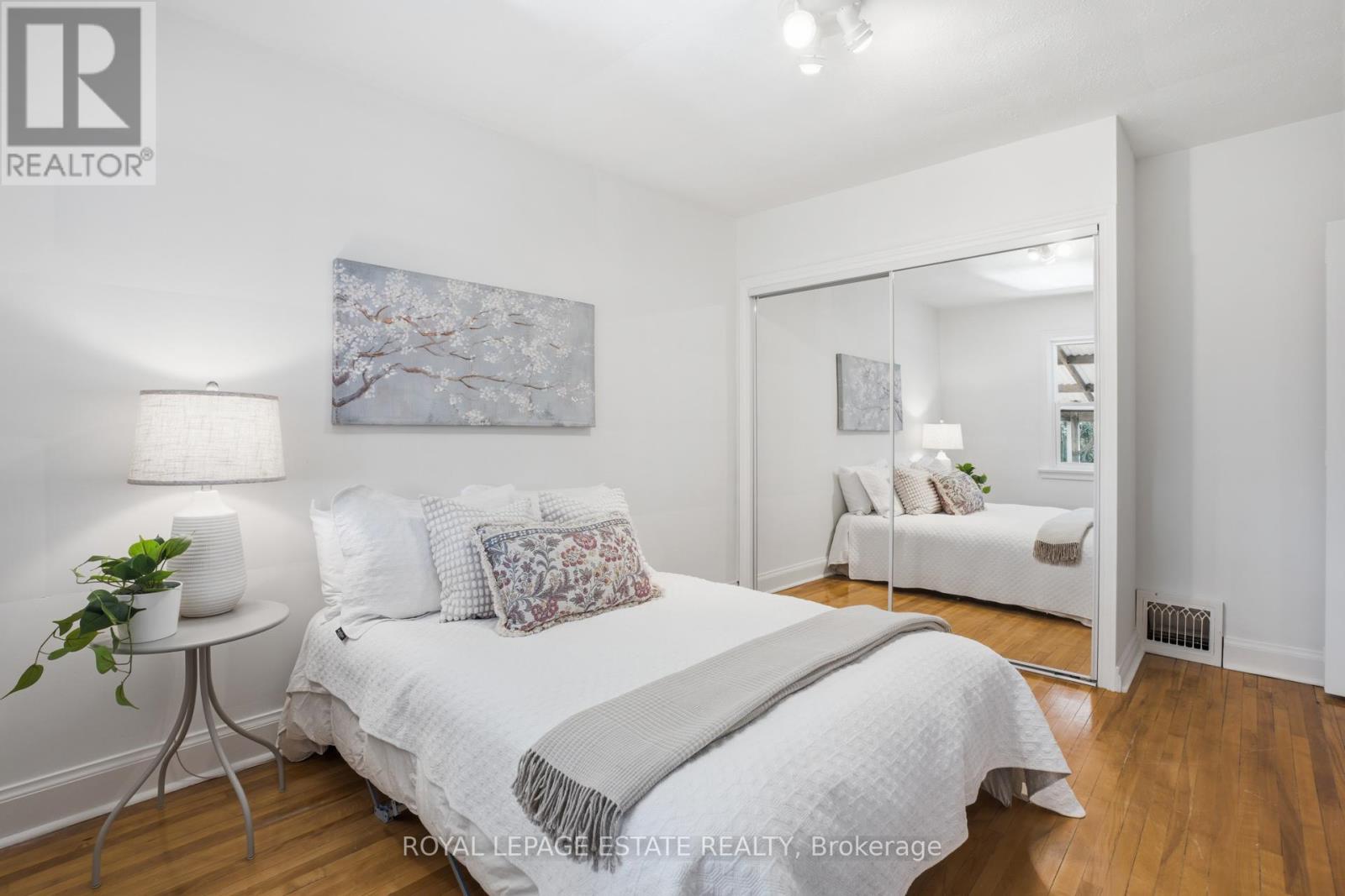 62 Binswood Avenue, Toronto, Ontario  M4C 3N7 - Photo 9 - E12995258