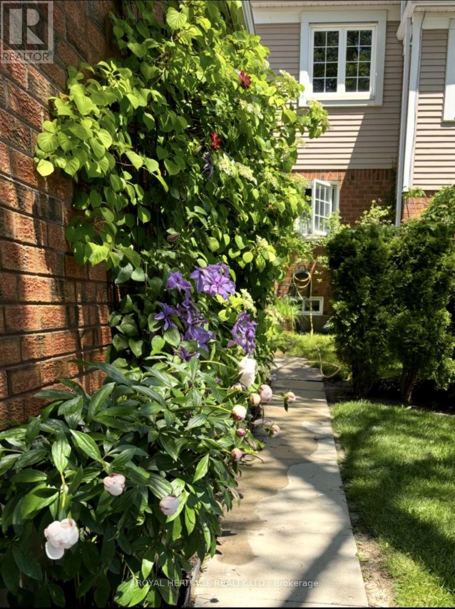 39 - 10 Bassett Boulevard, Whitby, Ontario L1N 9C4 - Photo 30 - E12995324