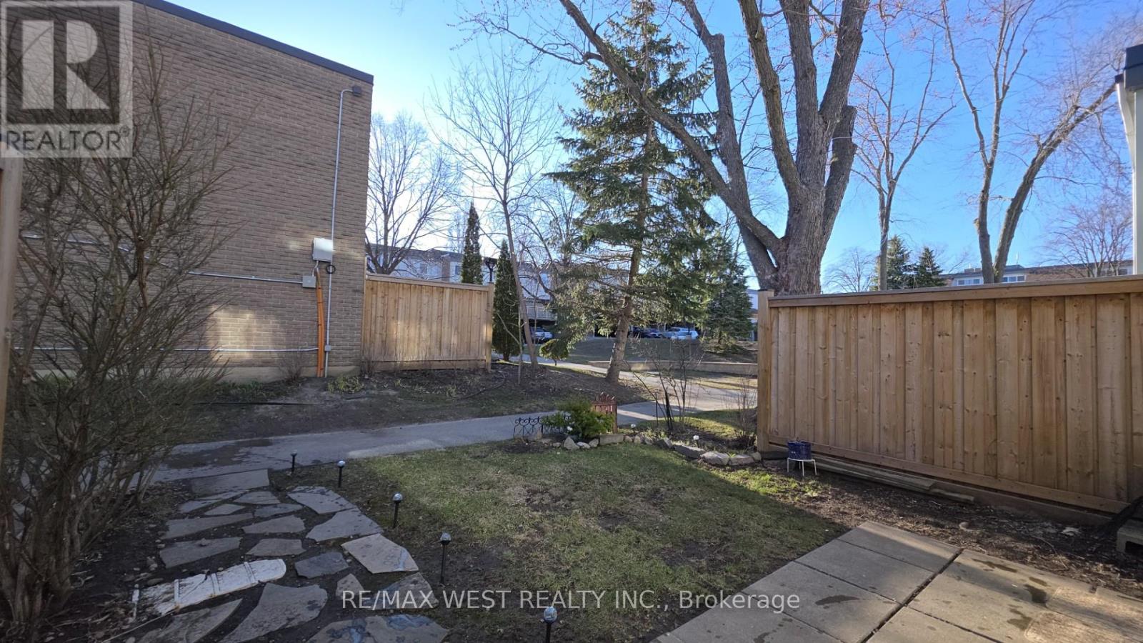 117 - 246 Milestone Crescent, Aurora, Ontario  L4G 3M2 - Photo 20 - N12995268