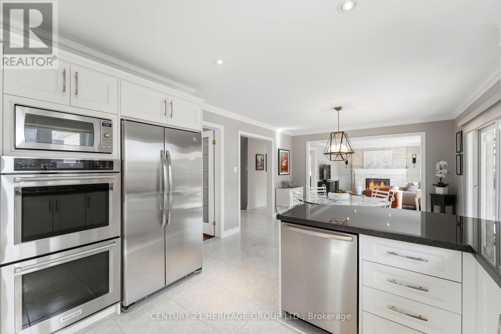 12 Lavinio Court, Vaughan, Ontario  L6A 1V8 - Photo 12 - N12995302