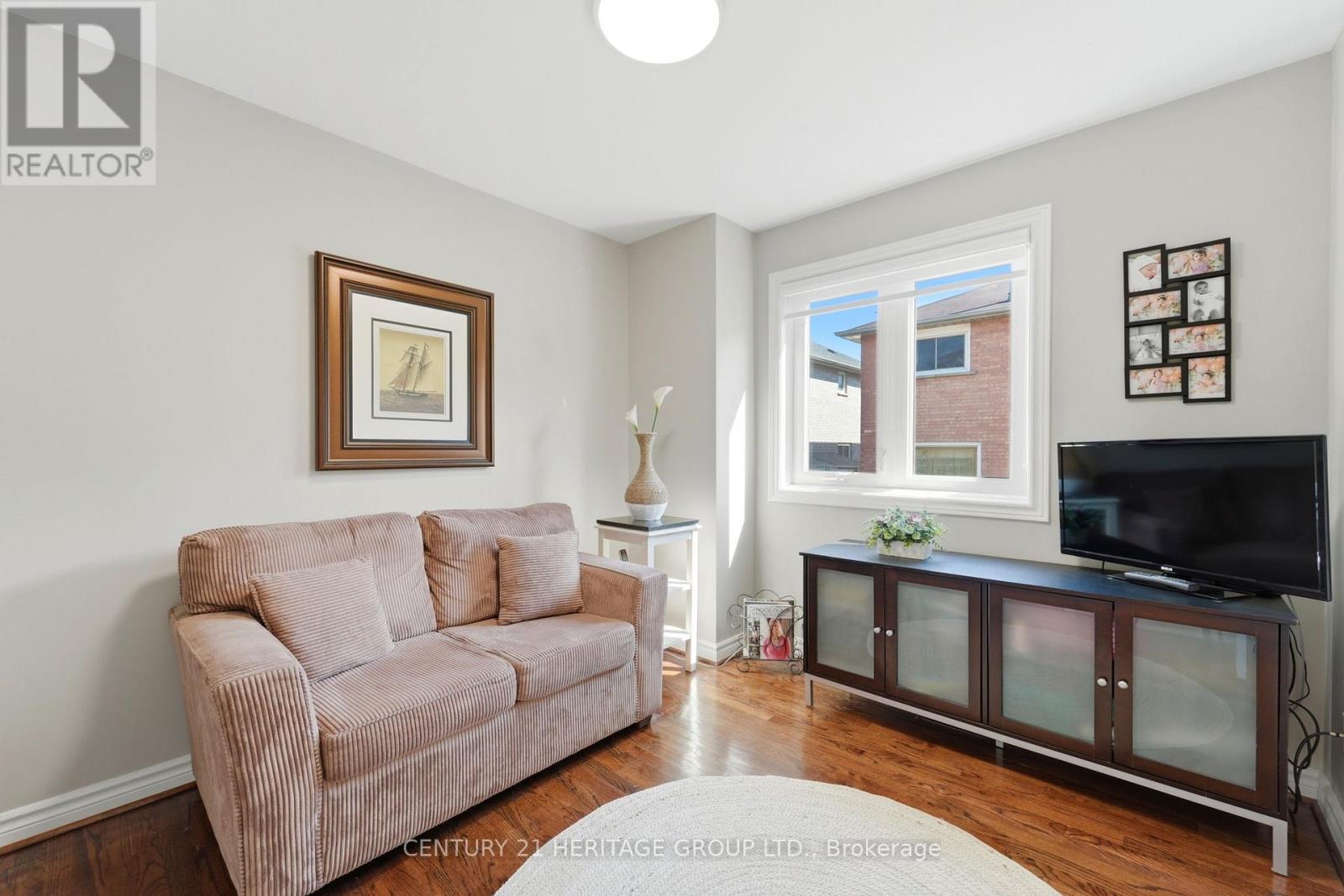 12 Lavinio Court, Vaughan, Ontario  L6A 1V8 - Photo 19 - N12995302