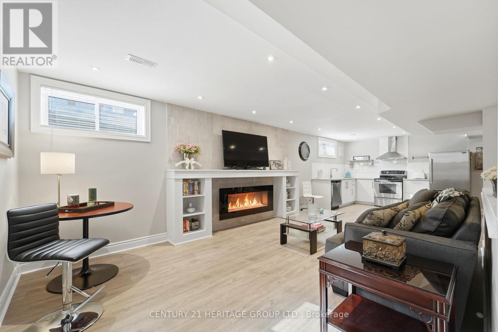 12 Lavinio Court, Vaughan, Ontario  L6A 1V8 - Photo 32 - N12995302