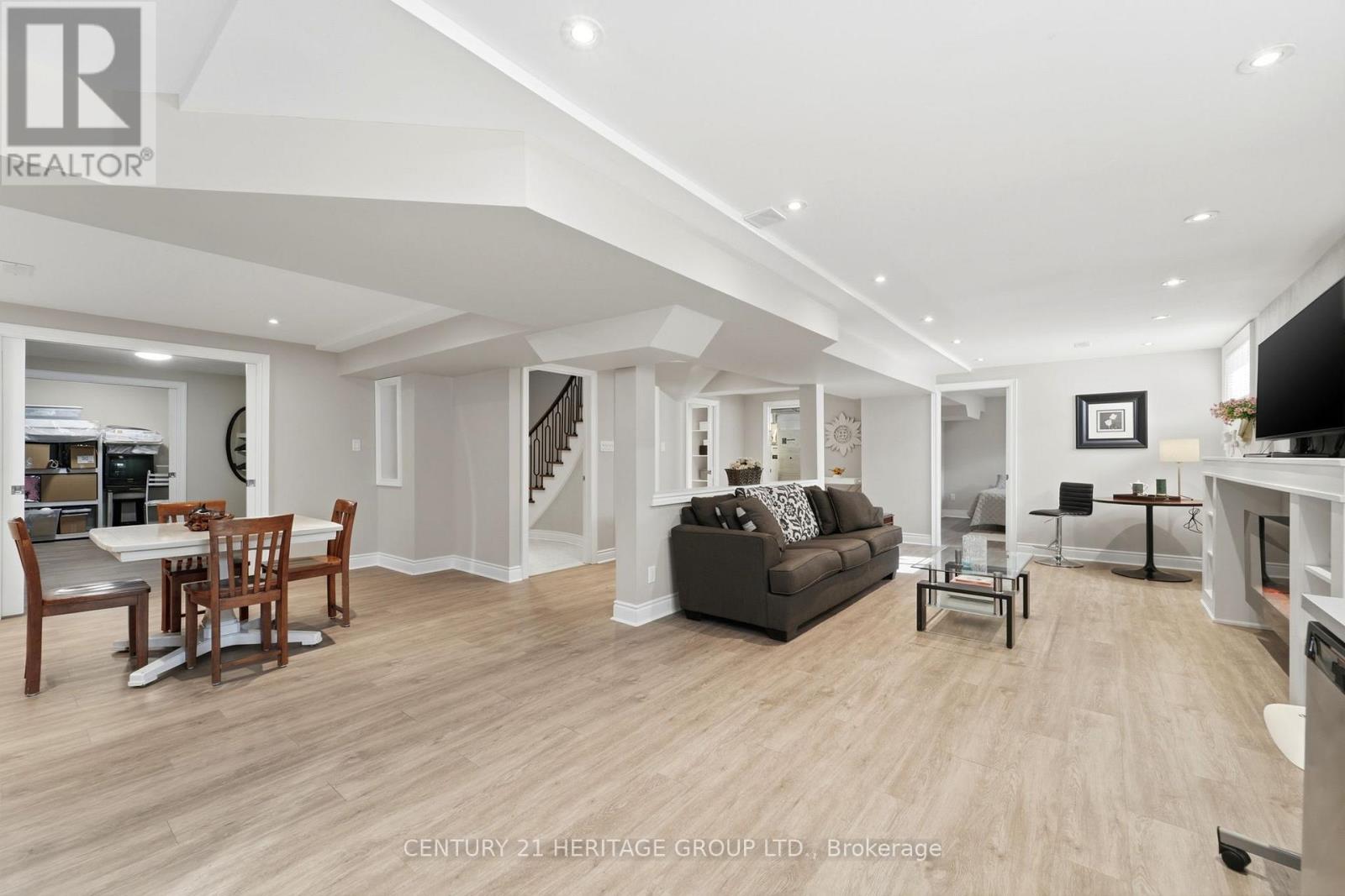 12 Lavinio Court, Vaughan, Ontario  L6A 1V8 - Photo 33 - N12995302