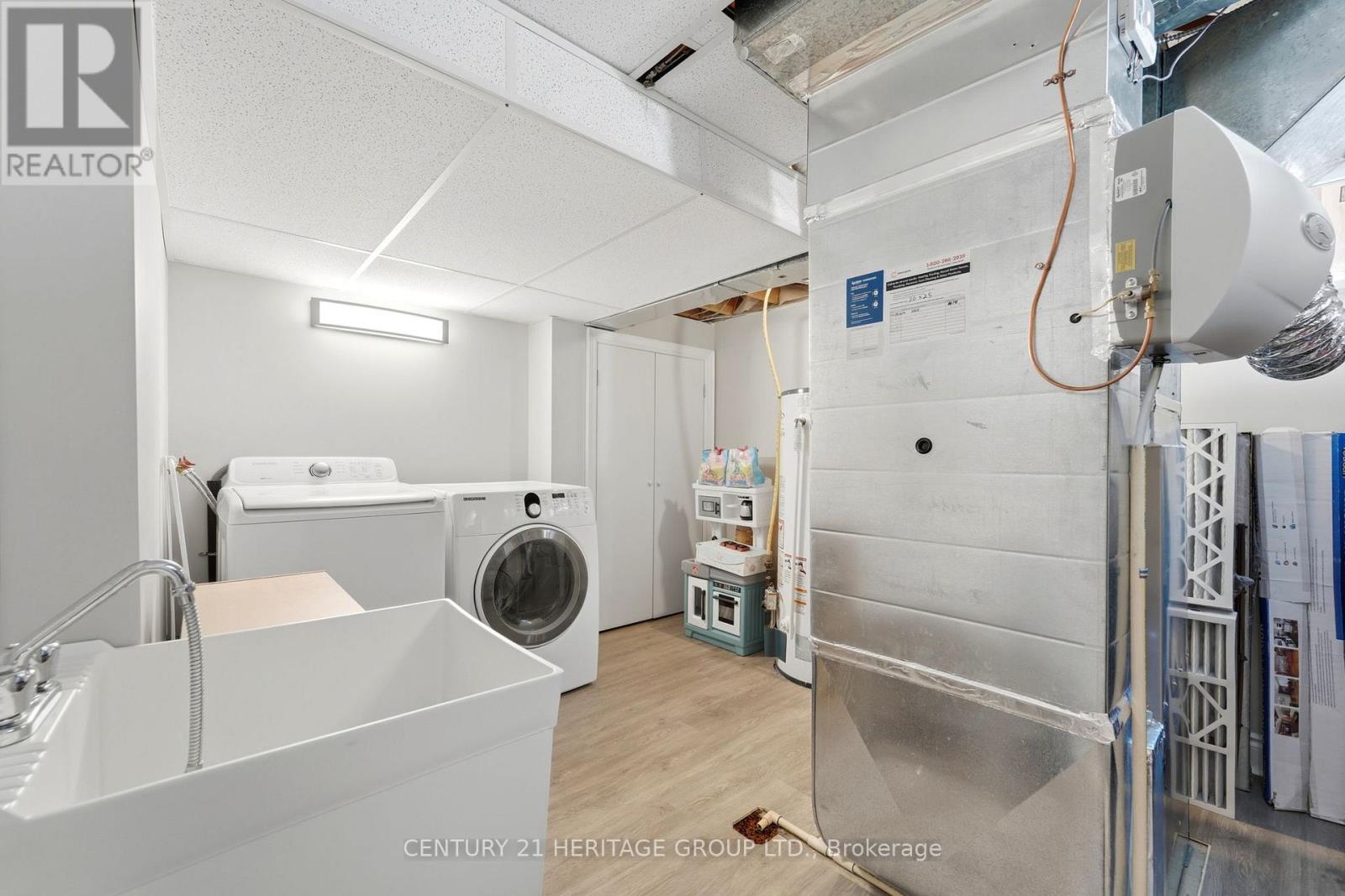 12 Lavinio Court, Vaughan, Ontario  L6A 1V8 - Photo 39 - N12995302