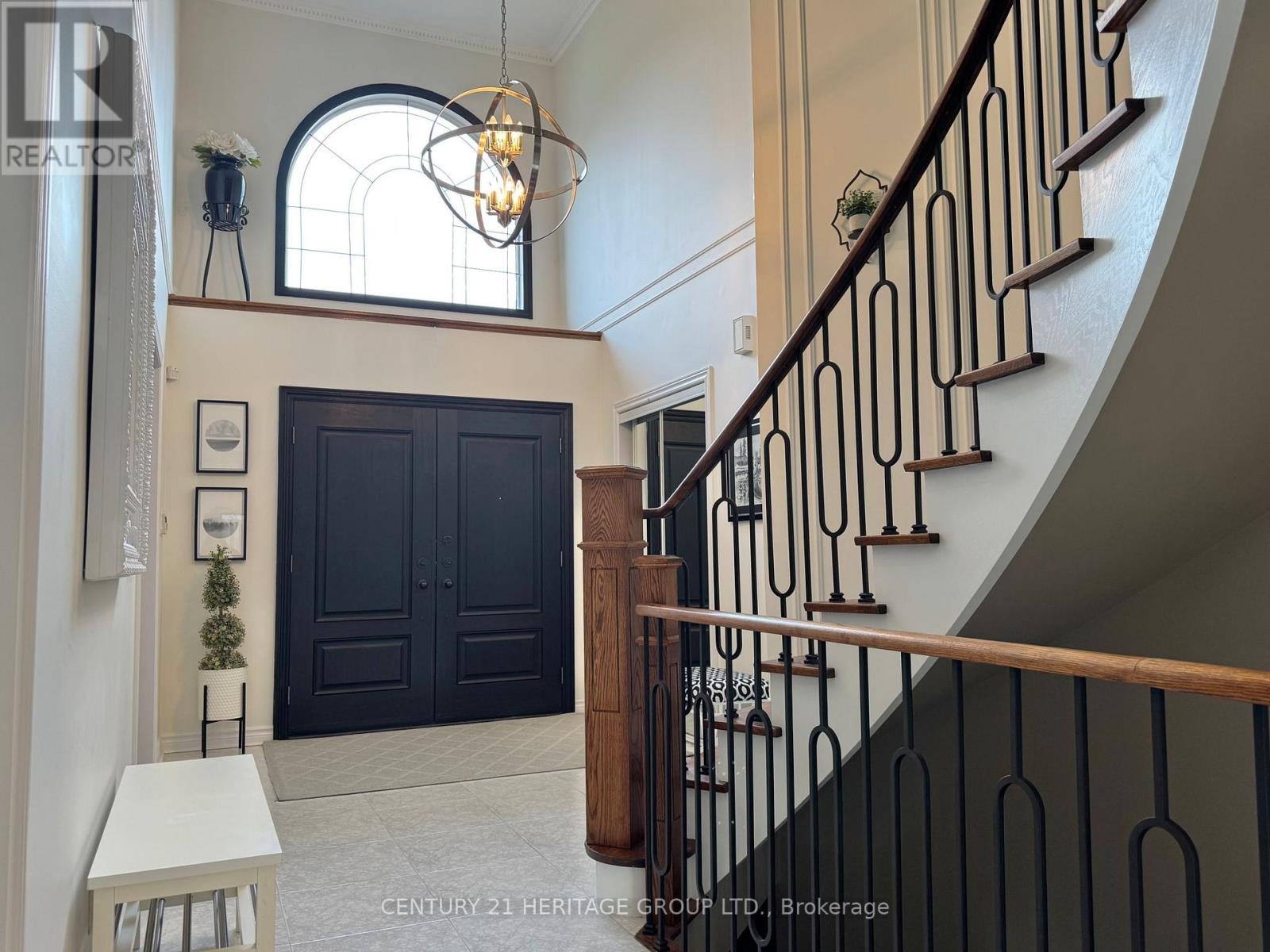 12 Lavinio Court, Vaughan, Ontario  L6A 1V8 - Photo 5 - N12995302