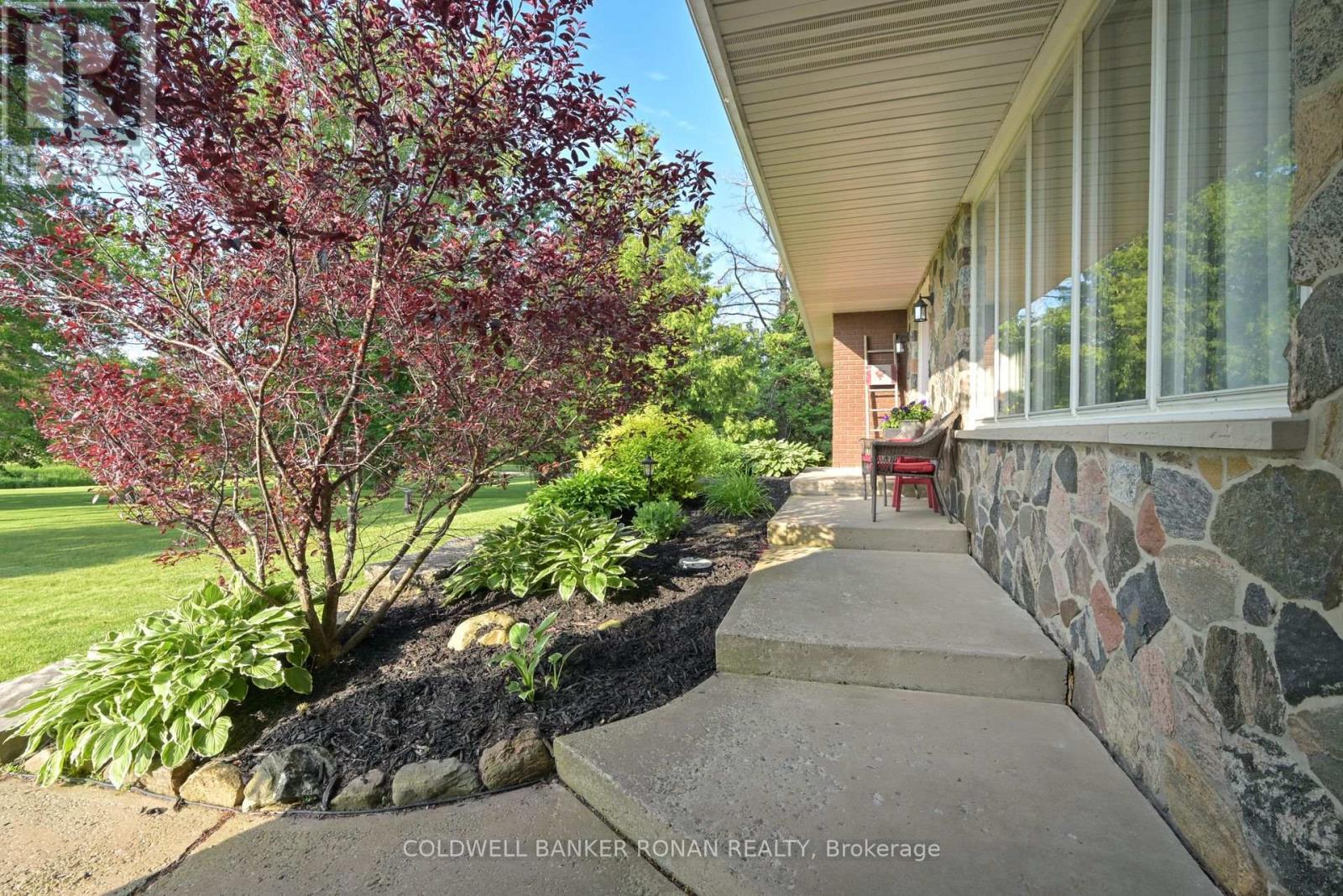 7157 5th Line, New Tecumseth, Ontario  L0G 1W0 - Photo 3 - N12995326