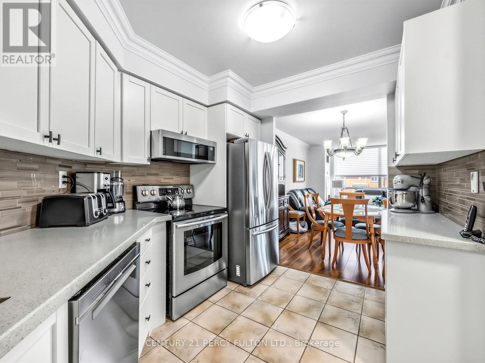 201 - 745 New Westminster Drive, Vaughan, Ontario  L4J 8J9 - Photo 13 - N12995392